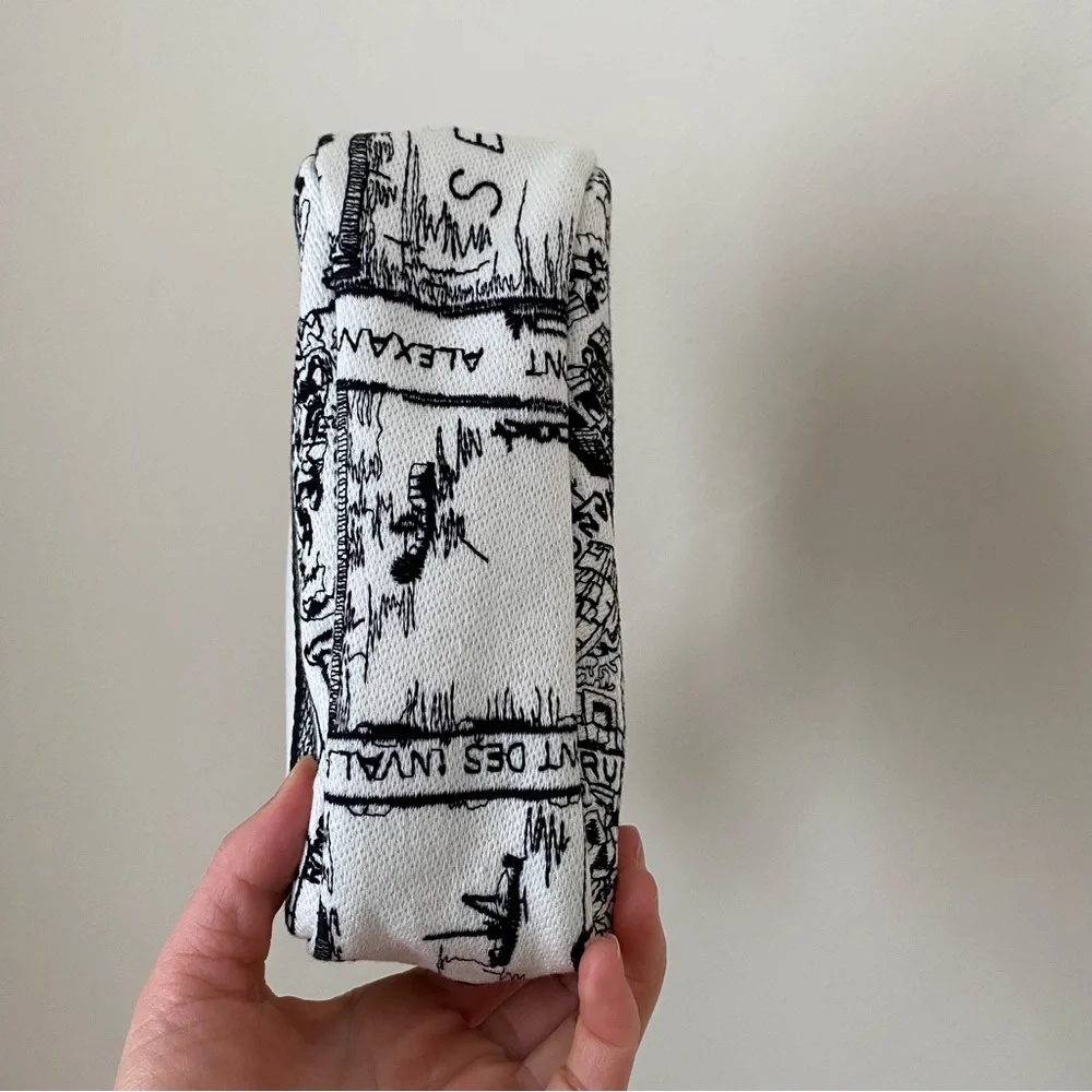 NWT Christian Dior Made in Italy Black White Plan de Paris Pouch Makeup Bag - Picture 6 of 16